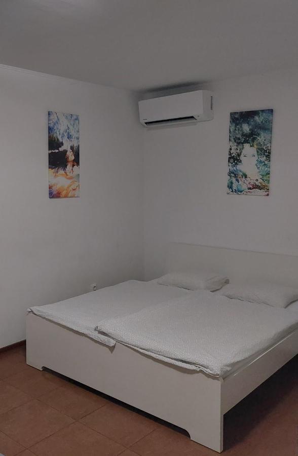 Apartman - Sukromie V Meste Bratislava Bagian luar foto